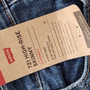 Levi's Women's Blue Skinny Jeans